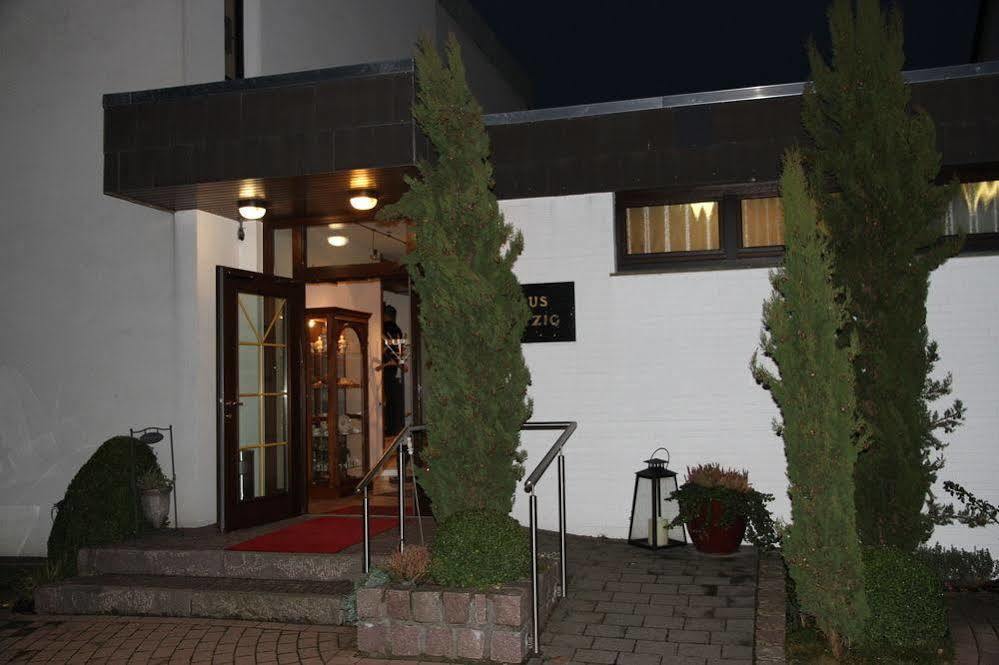 Pension Haus Heitzig Lippstadt Buitenkant foto